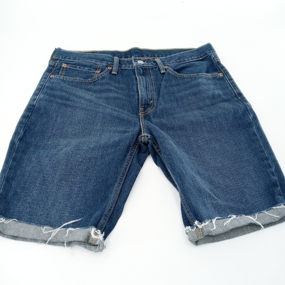 Levi's 501 Cuffed Bermuda Shorts - Picture 3 of 8